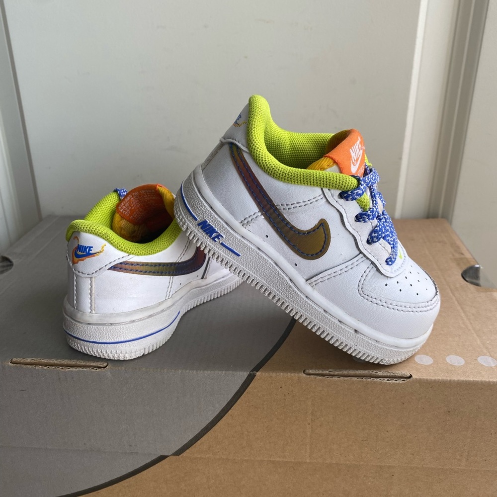 Nike Air Force 1 Low LV8 White/Multi toddler Sneakers- SZ 5 C